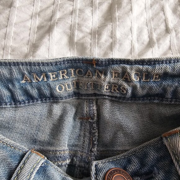 American Eagle Distressed Ripped Skinny Stretch Jeans - 2013 - Light Wash - Sz 0 - Picture 7 of 16